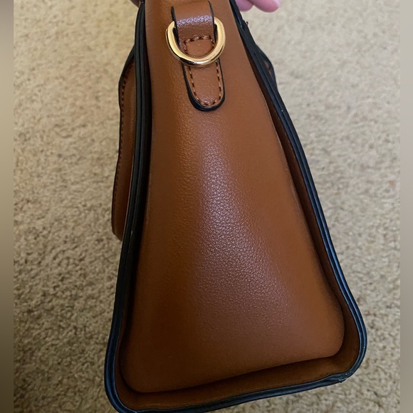 Vegan Tan handbag - Picture 2 of 7